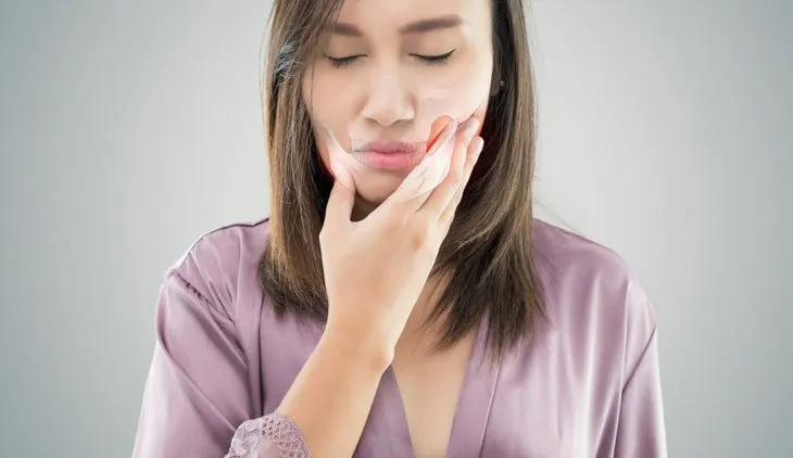 Cắn hở khiến khó cắn thức ăn nên tìm chuyên gia ở đâu tại Hà Nội