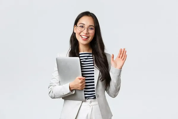 Có nên làm răng sứ trả góp? Giải pháp tài chính thông minh cho người bận rộn