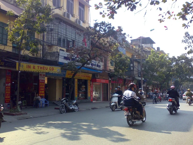 Đường đi đến Nha khoa Shinbi 33 Trần Quốc Toản từ Phố Cổ