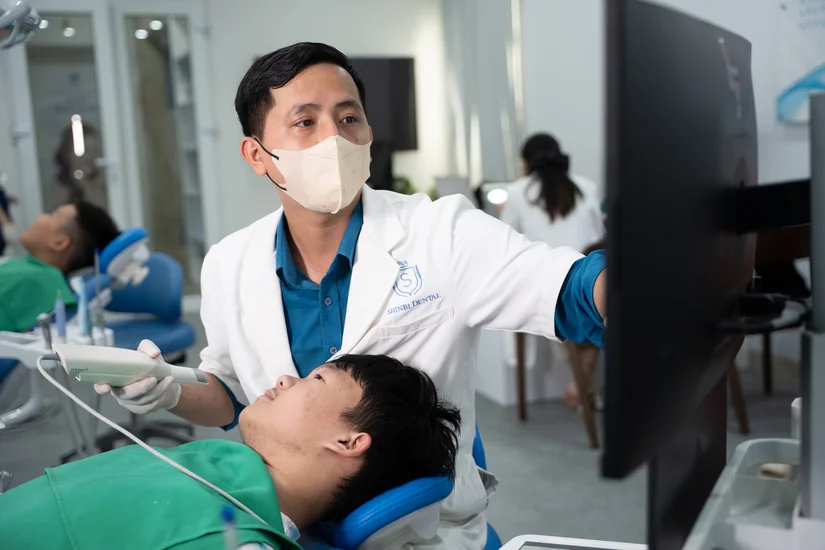Răng móm làm mặt bị gãy nên thăm khám chỉnh nha tại đâu gần Long Biên