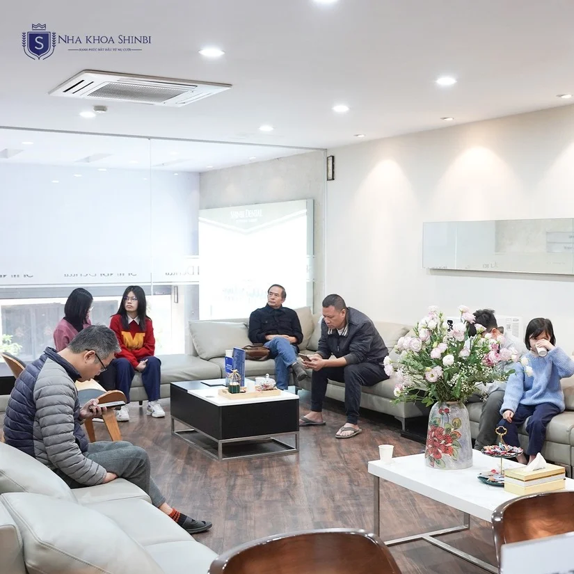 Shinbi Dental - Phòng khám răng gần Nhà thờ Hàm Long