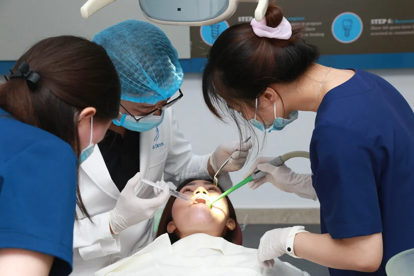 Shinbi Dental - Phòng khám răng gần Nhà thờ Hàm Long