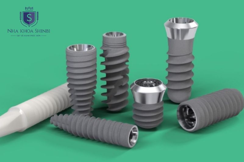 Một số dòng Straumann cao cấp không dùng Titanium tinh khiết mà dùng Roxolid