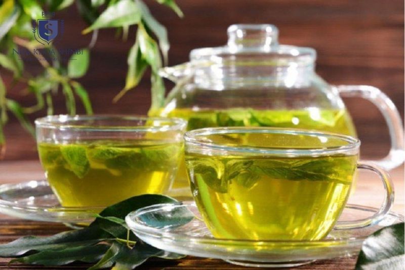 Trà xanh và gừng hỗ trợ giảm vi khuẩn, viêm nướu và mùi hôi miệng tạm thời