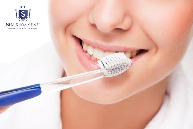 Trồng implant sớm và chăm sóc răng miệng đúng cách giúp phòng ngừa tiêu xương