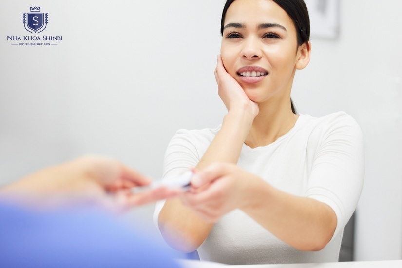 Nhổ răng khôn để bảo vệ sức khỏe răng miệng lâu dài