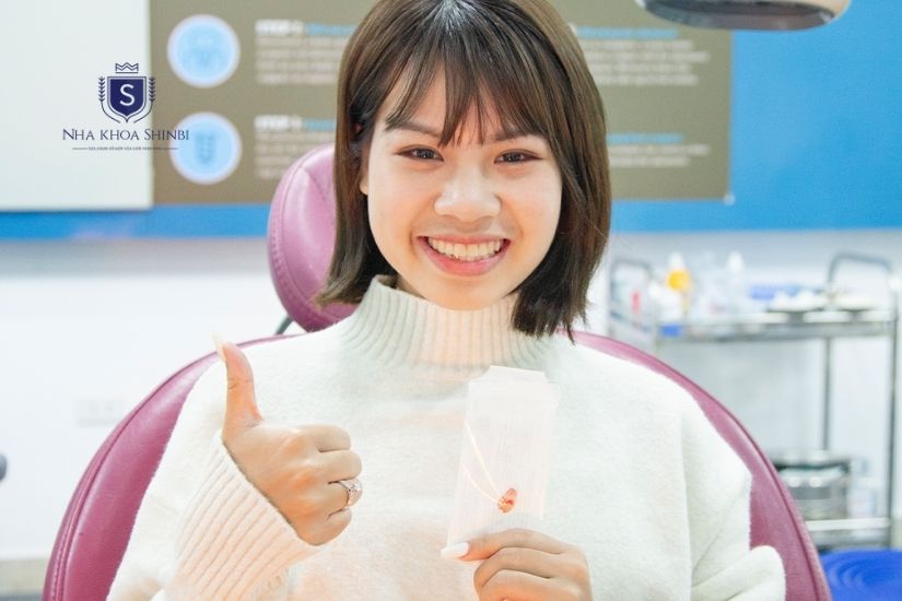 Khách hàng Ngọc Anh - 25 tuổi thực hiện nhổ răng miễn phí ở Shinbi Khách hàng Ngọc Anh - 25 tuổi thực hiện nhổ răng miễn phí ở Shinbi
