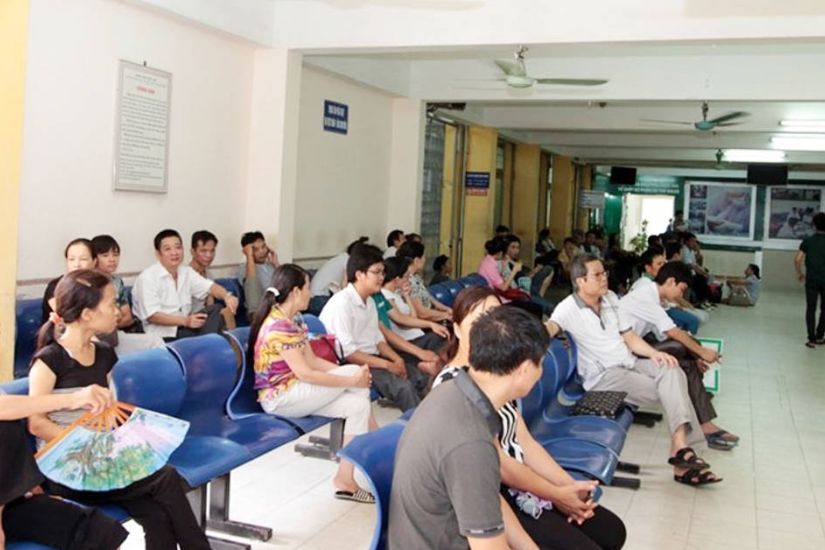 Bệnh viện thường có thủ tục hành chính phức tạp, lượng bệnh nhân đông