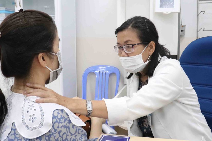 Người có tiền sử ung thư cần bác sĩ không chỉ giỏi kỹ thuật mà còn am hiểu về sức khỏe tổng thể