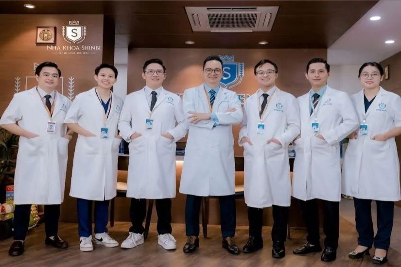 Đội ngũ bác sĩ chuyên môn cao Đội ngũ bác sĩ chuyên môn cao