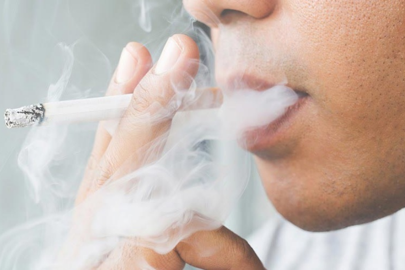 Tần suất khám răng định kỳ khuyến nghị cho người hút thuốc